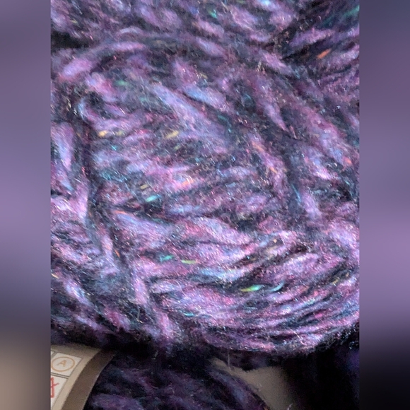 Bernat  Solo Yarn 7x 80 g Skiens Purple Plum Verigated - Picture 8 of 10